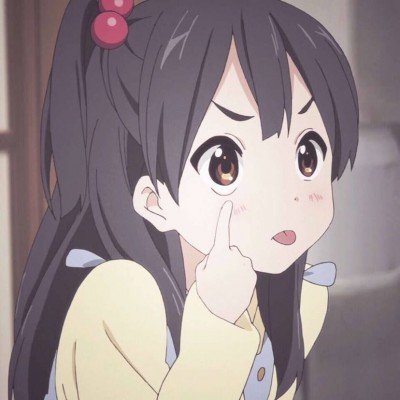 退货女孩演出当天曾说礼服有问题